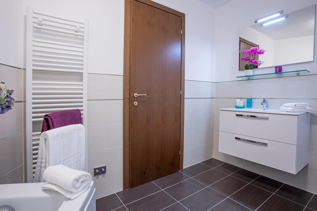 Ossuccio Grande C Home With Pool Sleeps 12 By Italian Apartments Côme Esterno foto